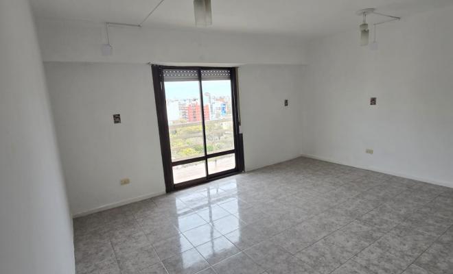 Av. San Juan al 3000, San Cristóbal, C.A.B.A.